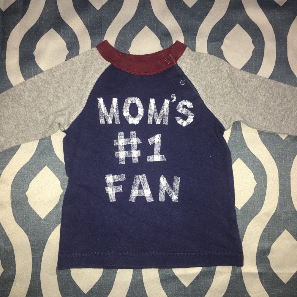 10/$20 BABY GAP Long Sleeve Shirt Size 6-12 Months